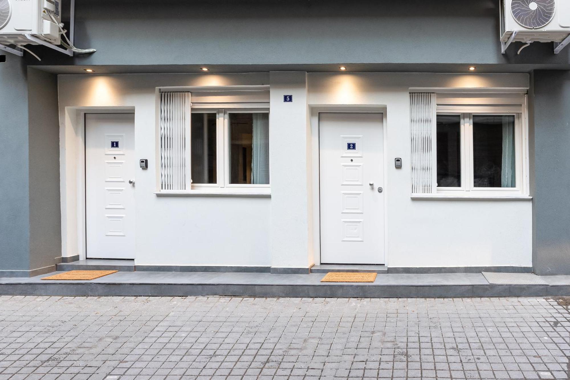 New Luxury Apartment In Downtown テッサロニキ エクステリア 写真