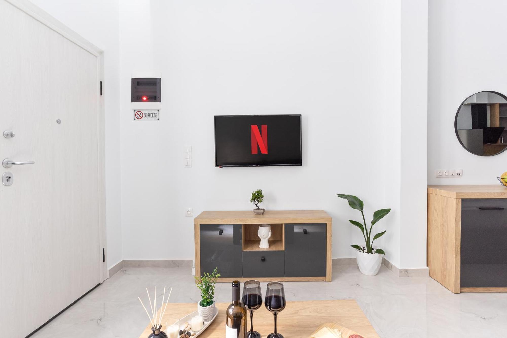 New Luxury Apartment In Downtown テッサロニキ エクステリア 写真