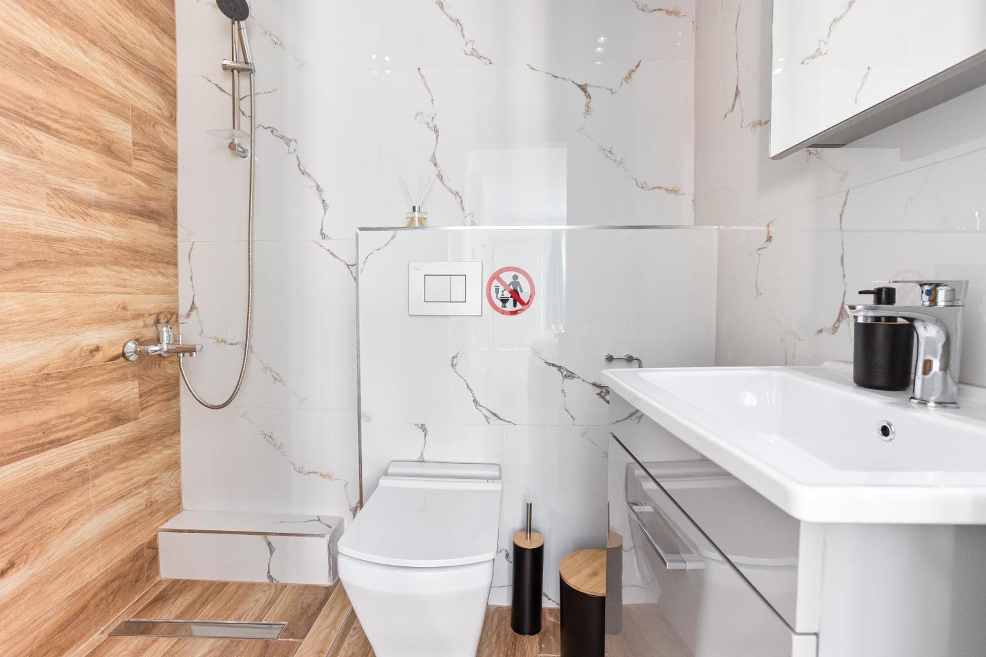 New Luxury Apartment In Downtown テッサロニキ エクステリア 写真